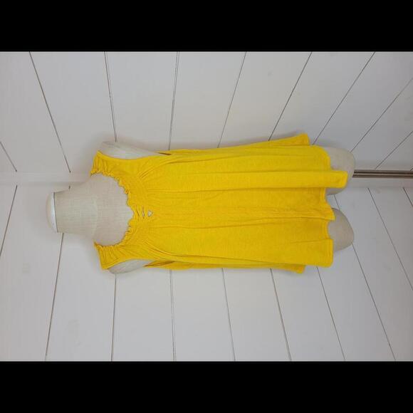 NEW YORK LAUNDRY Large golden yellow flowy tank - Picture 1 of 4